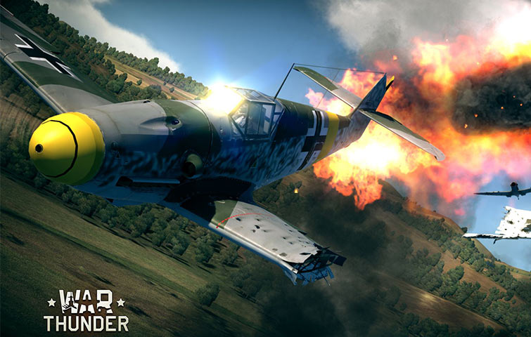 War Thunder in-game screenshot of war plane combat